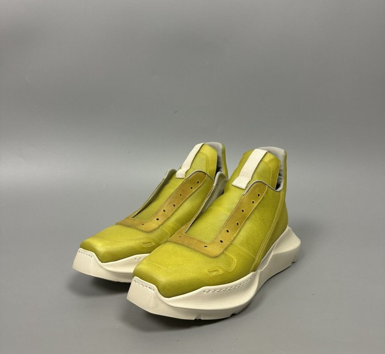 SS23 EDFU Apparation Leather Geth Runners