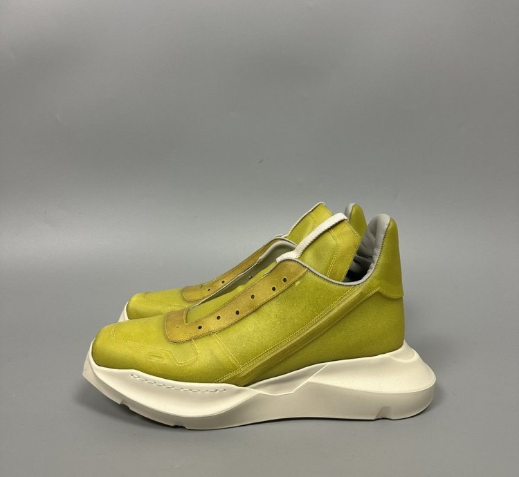 SS23 EDFU Apparation Leather Geth Runners
