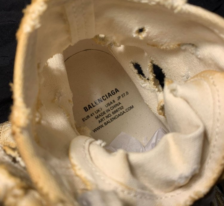 Super Destroyed Limited Edition Paris Sneakers