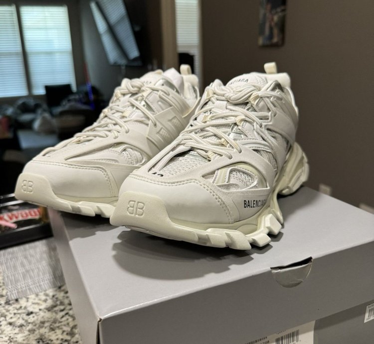 Track Sneaker
