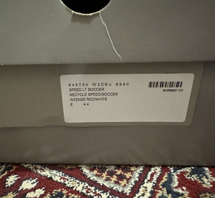 Unworn Balenciaga Red Speed Trainers in Size 44
