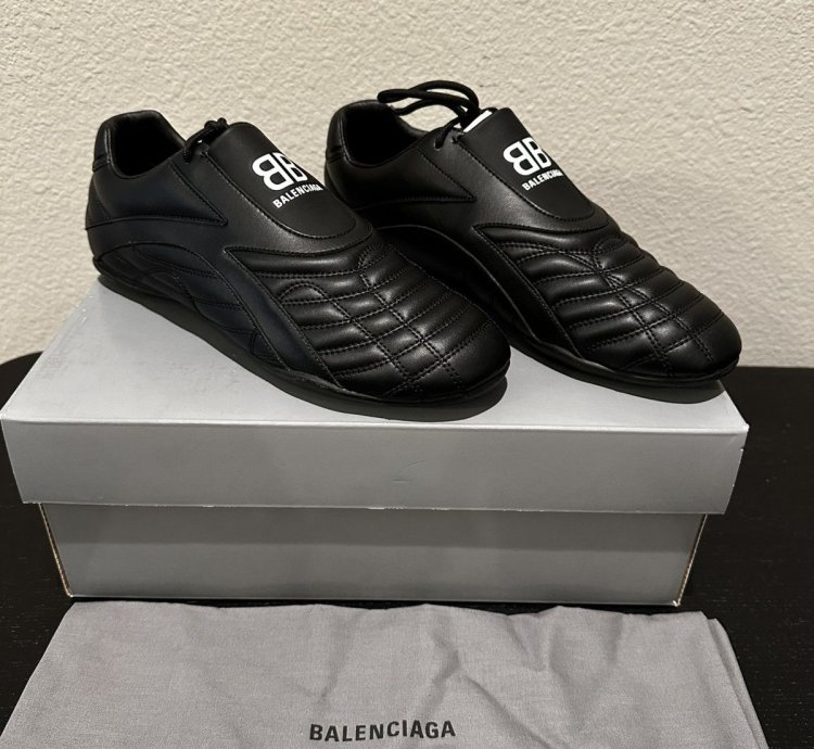 US8 Balenciaga Zen Taekwondo Sneakers