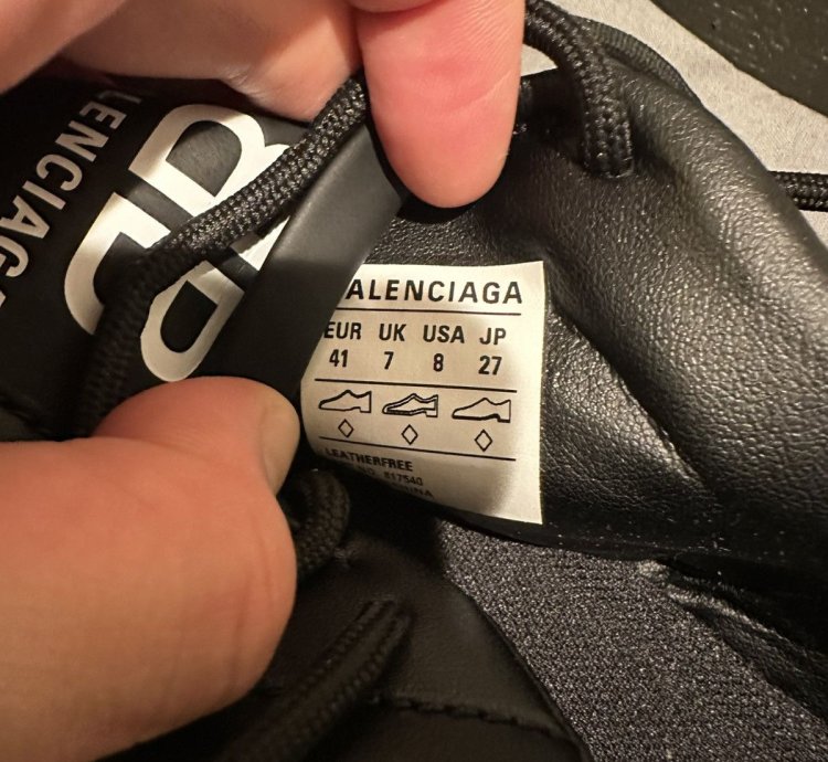 US8 Balenciaga Zen Taekwondo Sneakers