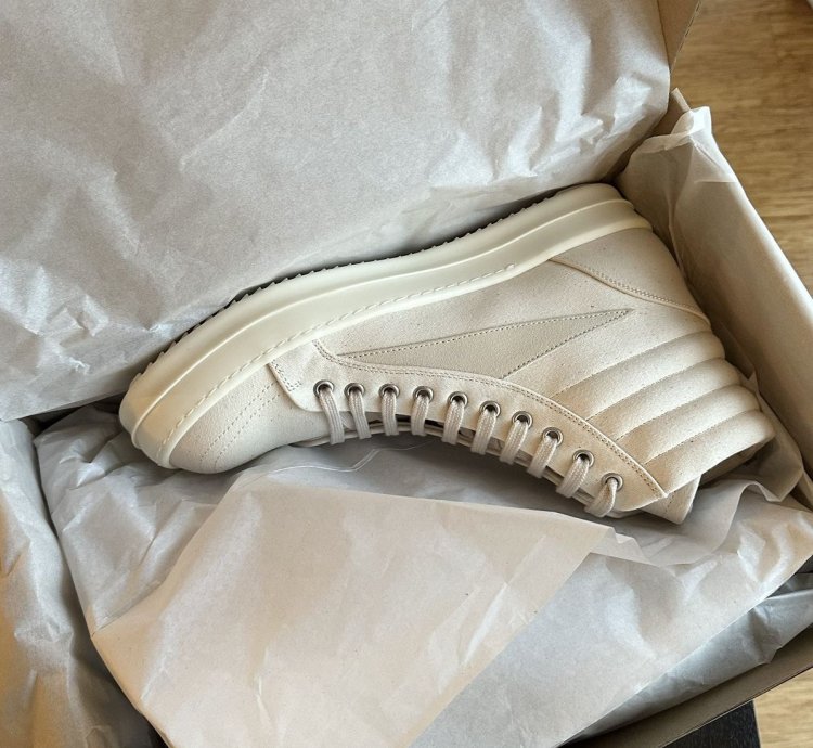 Vintage High Sneaks