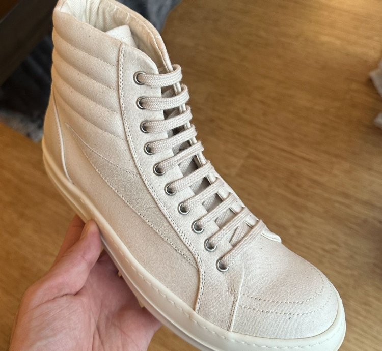 Vintage High Sneaks
