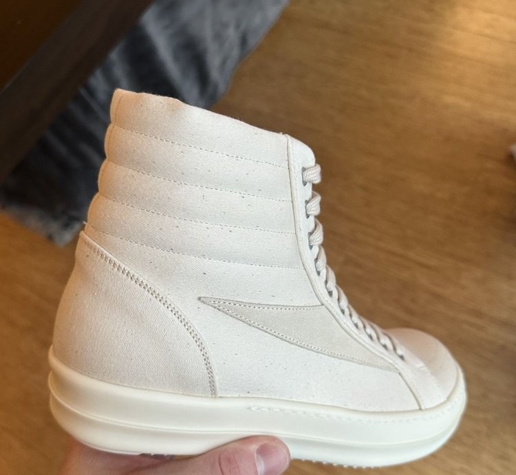 Vintage High Sneaks