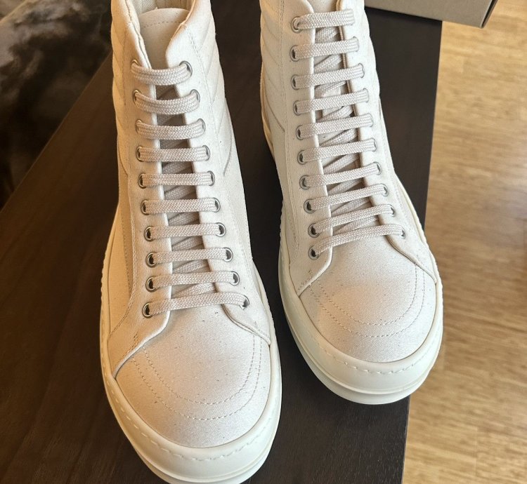 Vintage High Sneaks