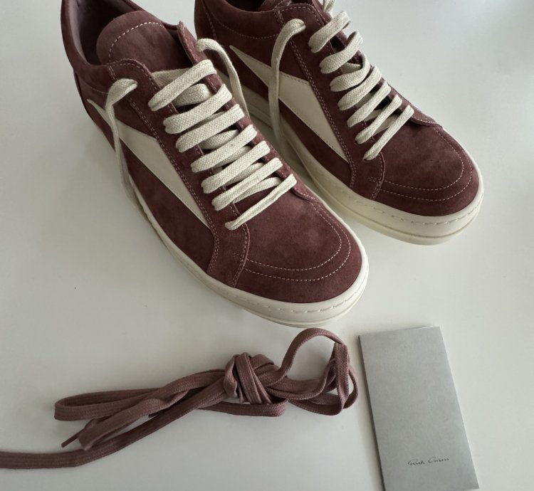 Vintage Lido Sneakers