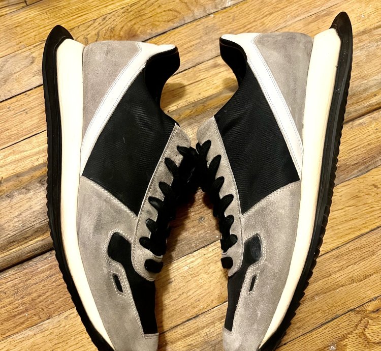 W18 Sisyphus 900 Oblique Lace Up Runners