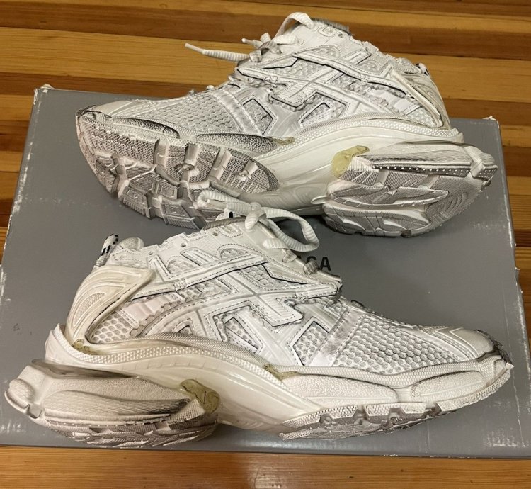 White Balenciaga Runners