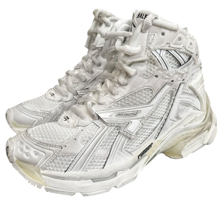 White High Top Mid Runner