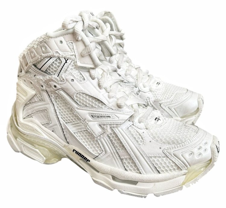 White High Top Mid Runner