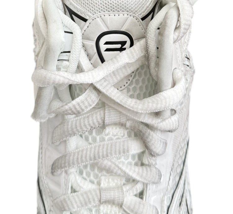 White High Top Mid Runner