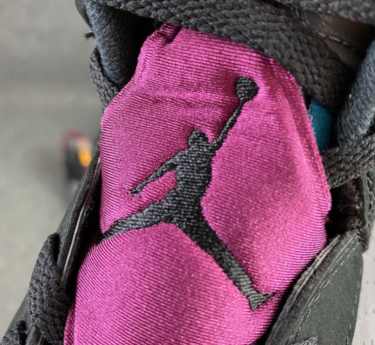 Nike Air Jordan 6 Retro Bordeaux