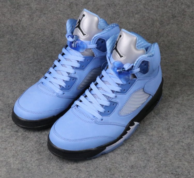 Nike Air Jordan 5 Retro UNC University Blue