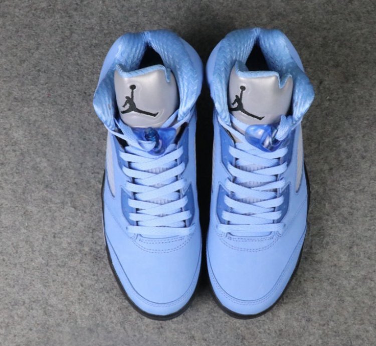 Nike Air Jordan 5 Retro UNC University Blue