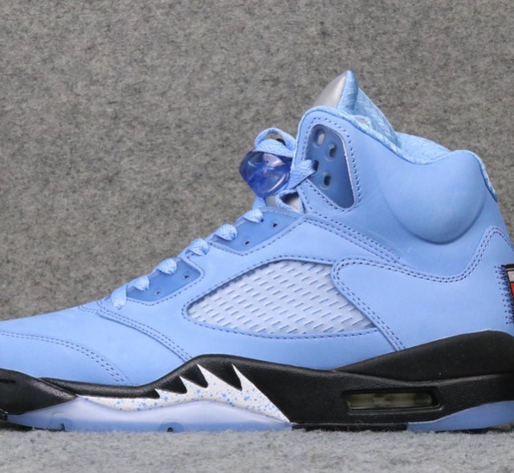 Nike Air Jordan 5 Retro UNC University Blue