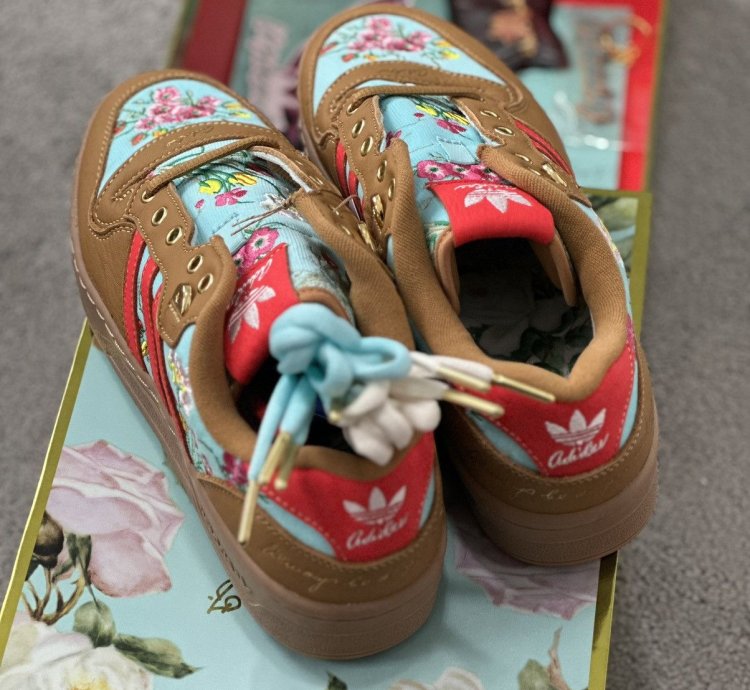 Adidas Unheard Of Rivalry Low Mom Ugly Couch 9M New