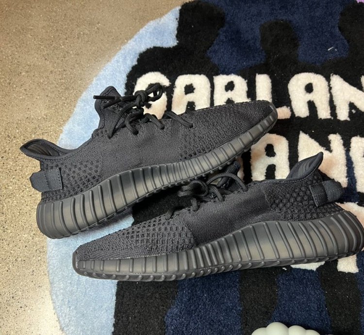 Adidas Yeezy 350 V2 Onyx