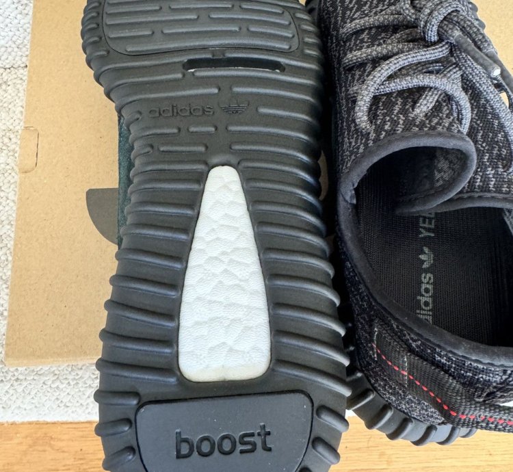 Adidas Yeezy Boost 350 Low Pirate Black Mens Size 11