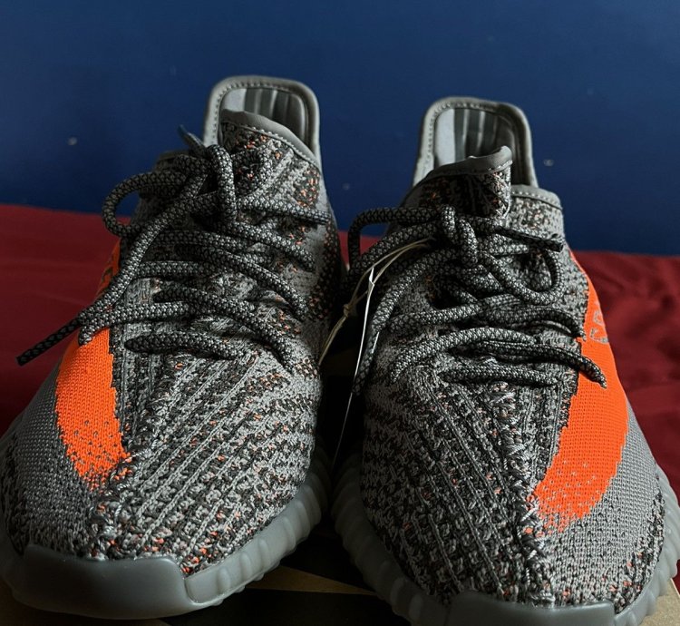 ADIDAS YEEZY BOOST 350 V2 BELUGA REFLECTIVE US MENS SIZE 9 5