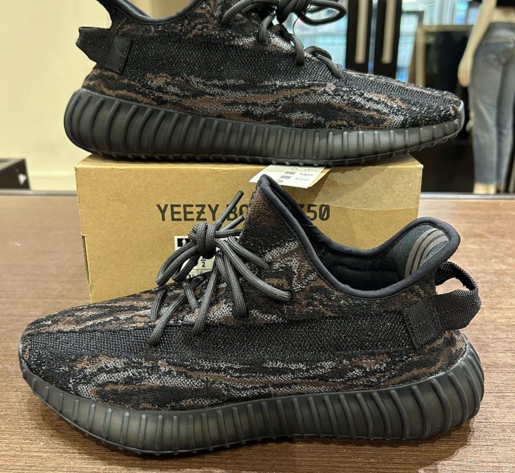 adidas Yeezy Boost 350 V2 MX Rock