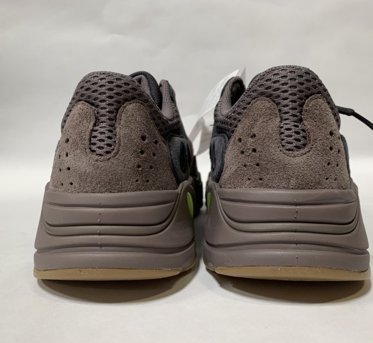 adidas Yeezy Boost 700 Mauve