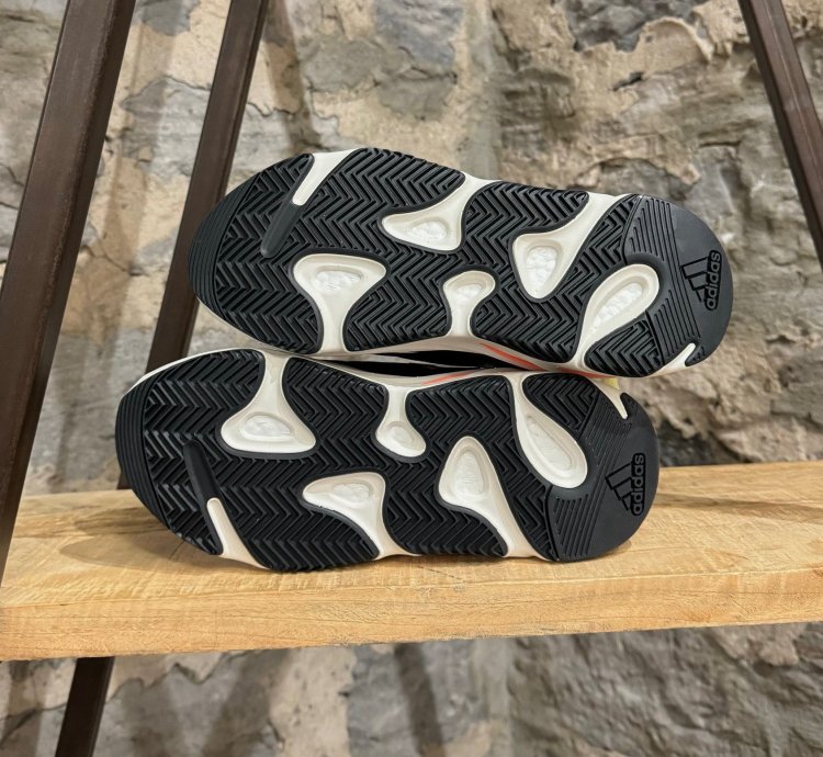 Adidas Yeezy Boost 700 Solid Grey Wave Runner Sneakers
