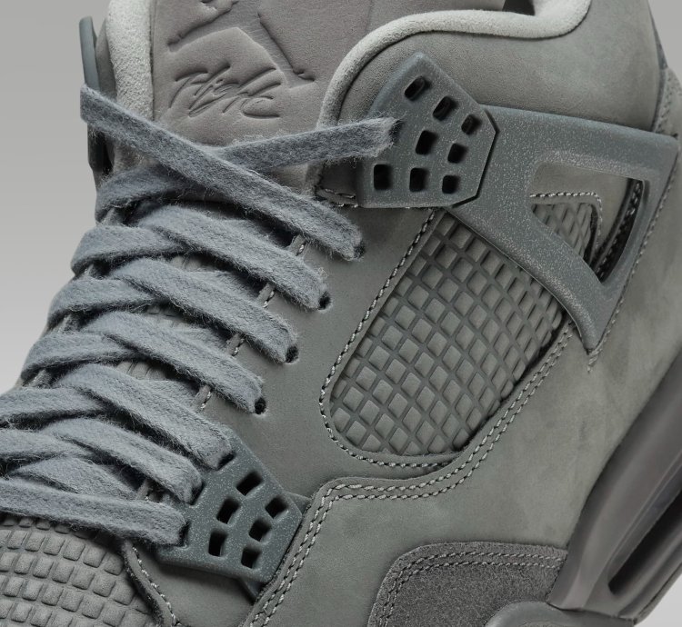 Air Jordan 4 SE Wet Cement