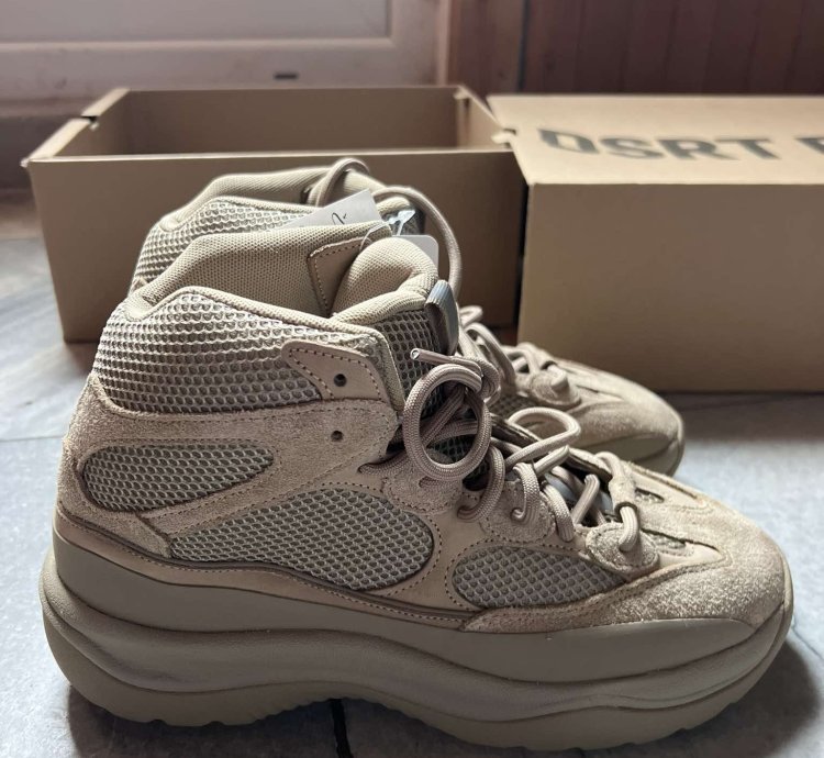 Adidas Yeezy Desert Boots Rock DeadStock