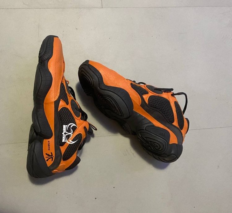 Adidas Yeezy Fnatic custom sneaks