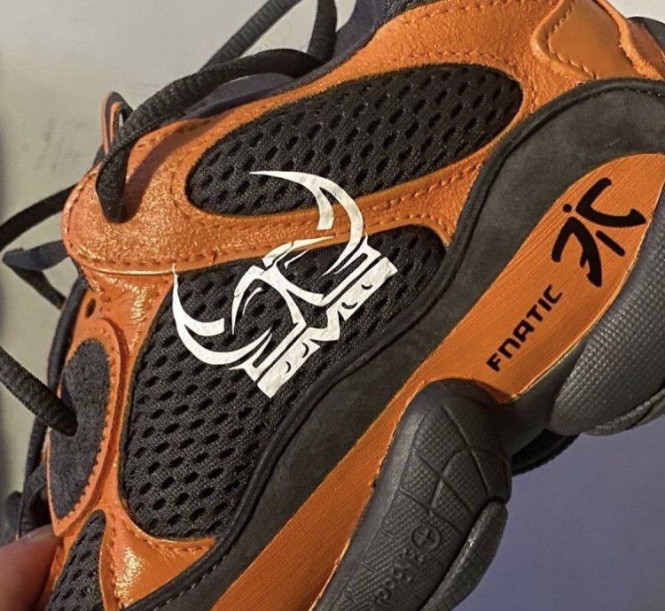 Adidas Yeezy Fnatic custom sneaks