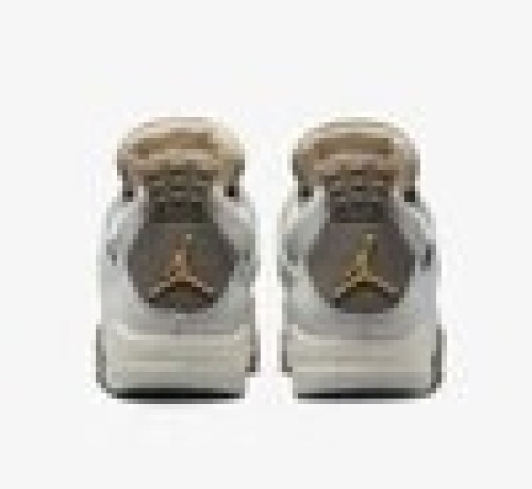 Air Jordan 4 SE Craft Photon Dust