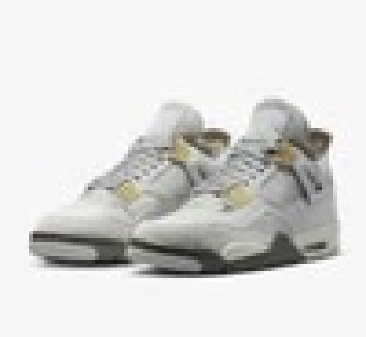 Air Jordan 4 SE Craft Photon Dust