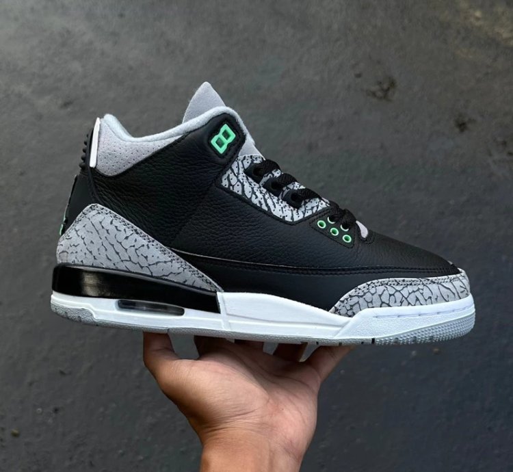 Air Jordan 3 Green Glow