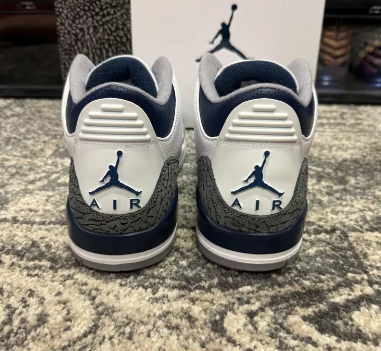 Air Jordan 3 Midnight Navy