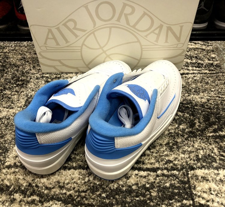 NIKE AIR JORDAN 2 RETRO LOW 'UNC'