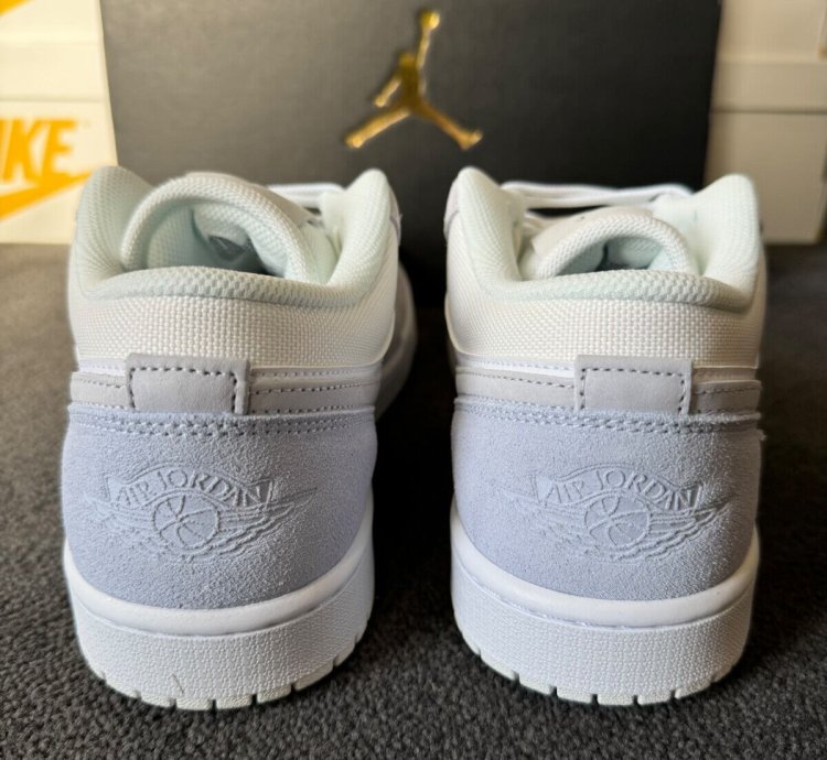 NIKE AIR JORDAN 1 LOW 'PARIS'