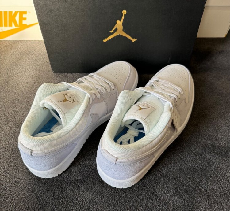 NIKE AIR JORDAN 1 LOW 'PARIS'