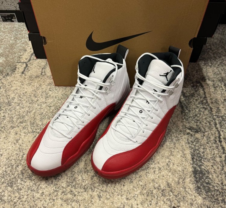 NIKE AIR JORDAN 12 RETRO CHERRY