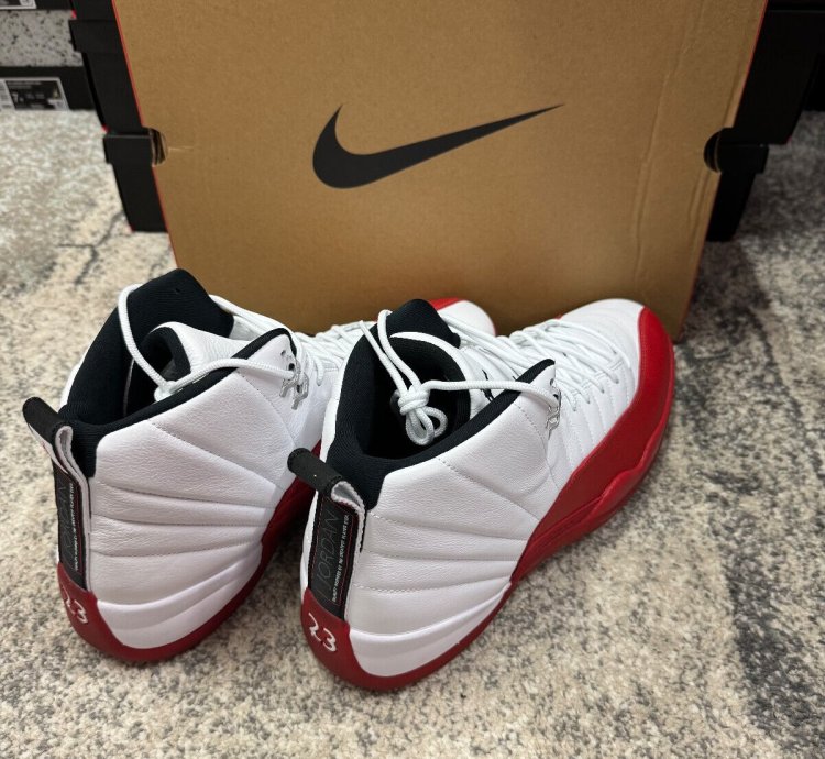 NIKE AIR JORDAN 12 RETRO CHERRY