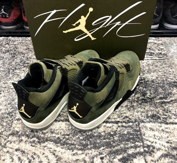 NIKE AIR JORDAN 4 RETRO SE CRAFT OLIVE