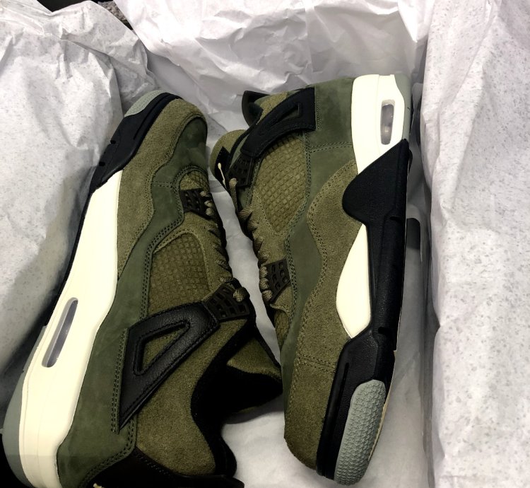 NIKE AIR JORDAN 4 RETRO SE CRAFT OLIVE