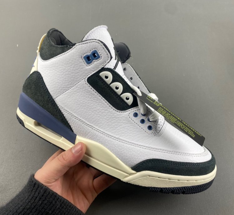 A Ma Maniere x Air Jordan 3 OG SP Diffused Blue