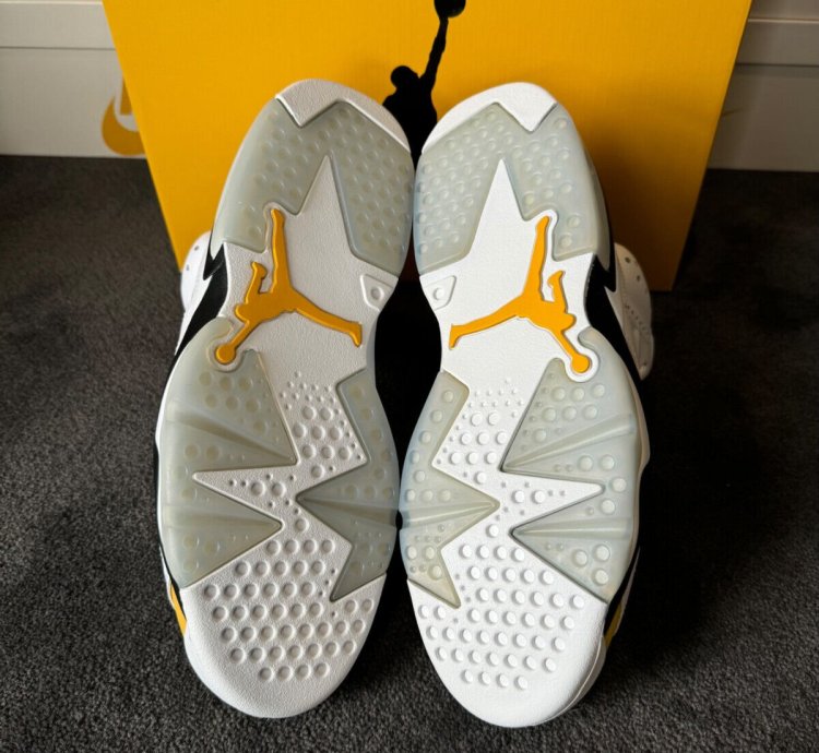 NIKE AIR JORDAN 6 RETRO 'YELLOW OCHRE'