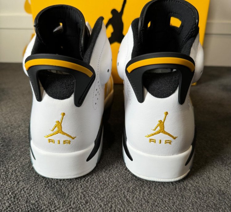 NIKE AIR JORDAN 6 RETRO 'YELLOW OCHRE'