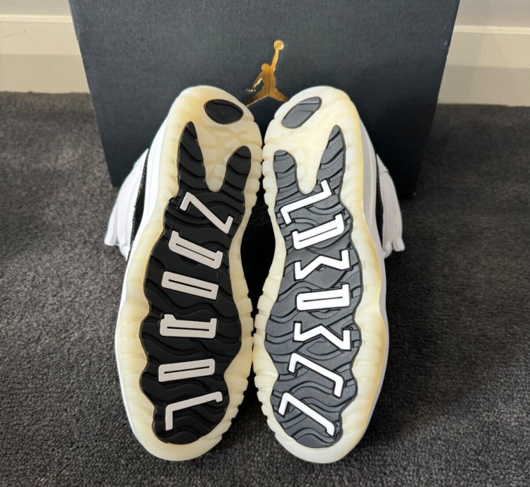NIKE JORDAN 11 RETRO (PS) GRATITUDE