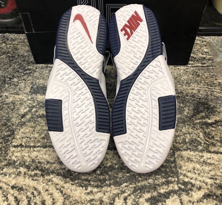 NIKE ZOOM LEBRON II (2) MIDNIGHT NAVY