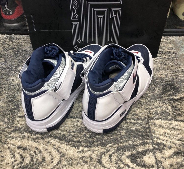 NIKE ZOOM LEBRON II (2) MIDNIGHT NAVY