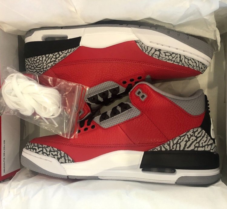 NIKE AIR JORDAN 3 RETRO SE RED CEMENT